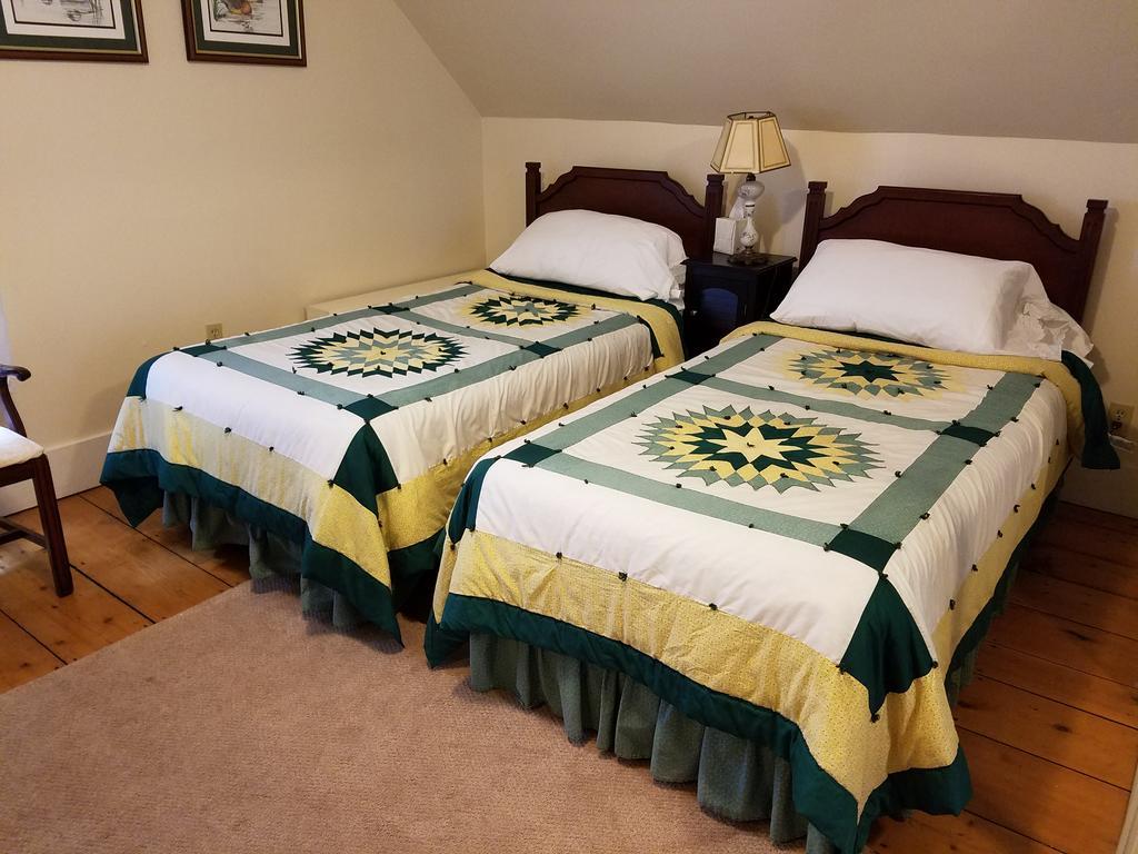 1860 House Inn And Rental Home Essex Extérieur photo