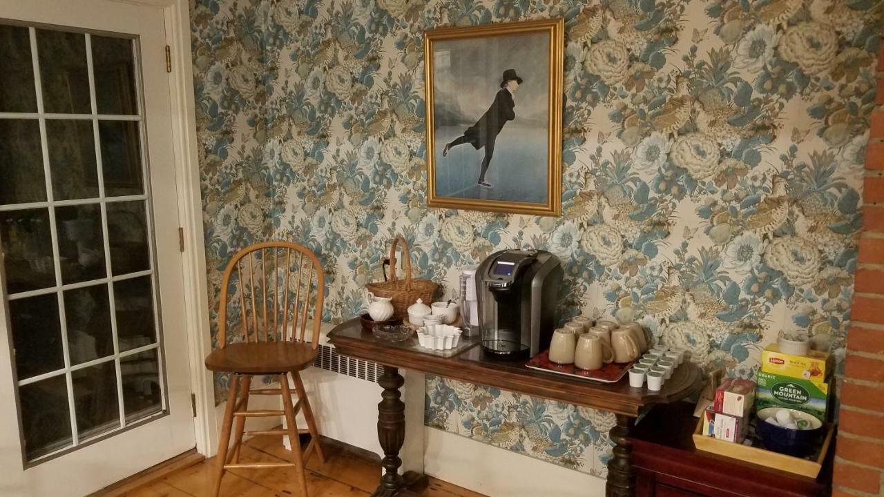 1860 House Inn And Rental Home Essex Extérieur photo